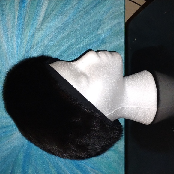 Neiman Marcus black mink 21.5" women's hat - Picture 3 of 5